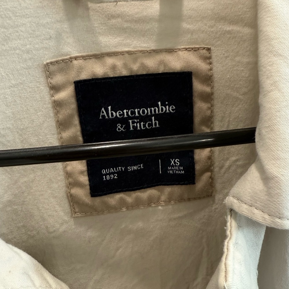 Abercrombie & Fitch cream shirt jacket - Picture 8 of 8